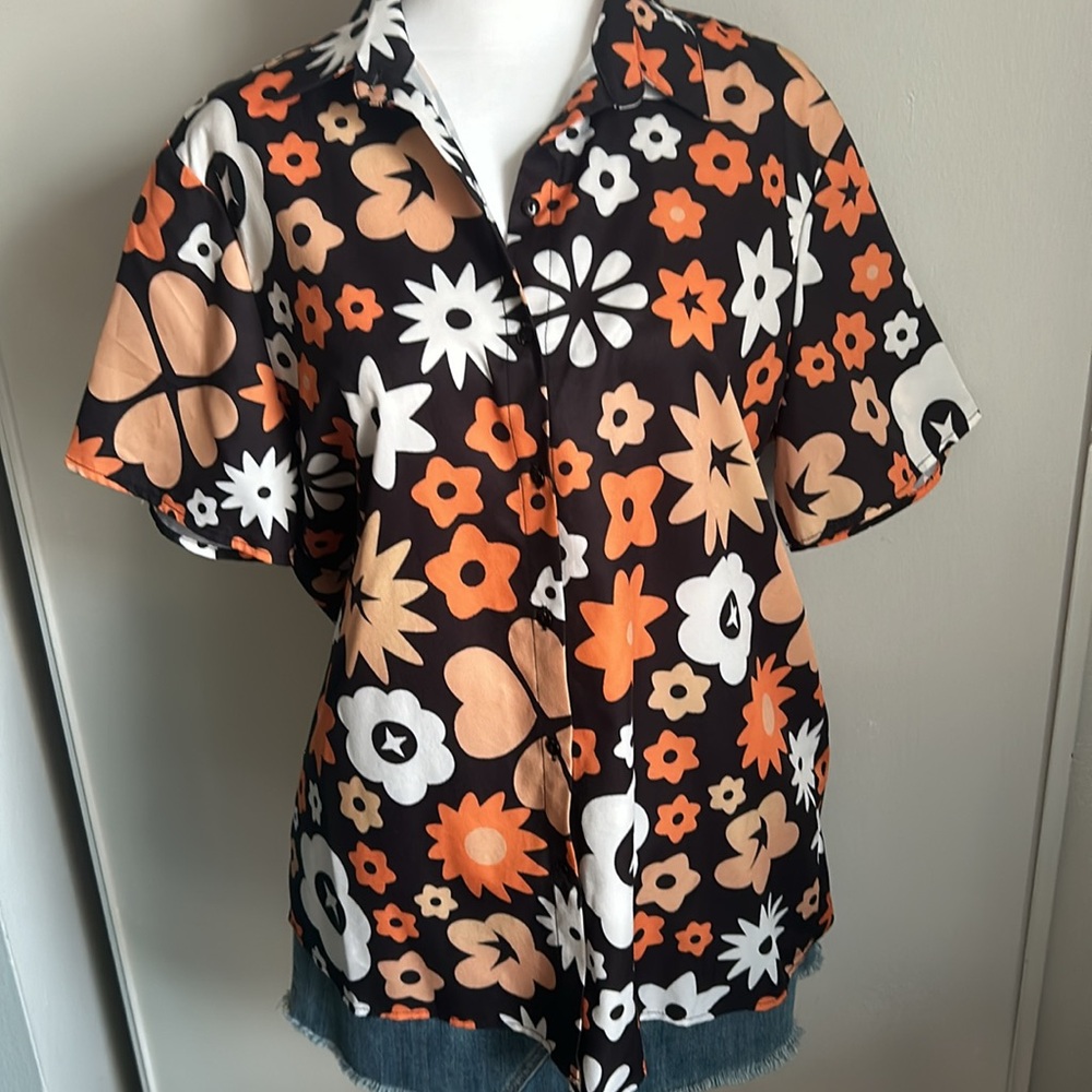ROMWE Women’s Retro Floral Hawaiian Print Oversized Button Up Shirt - Picture 9 of 9